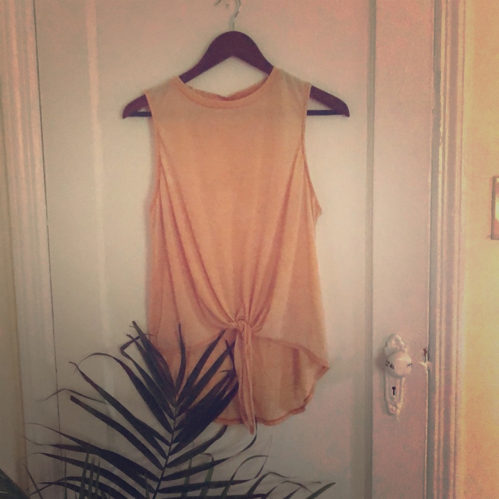 Sleeveless tank